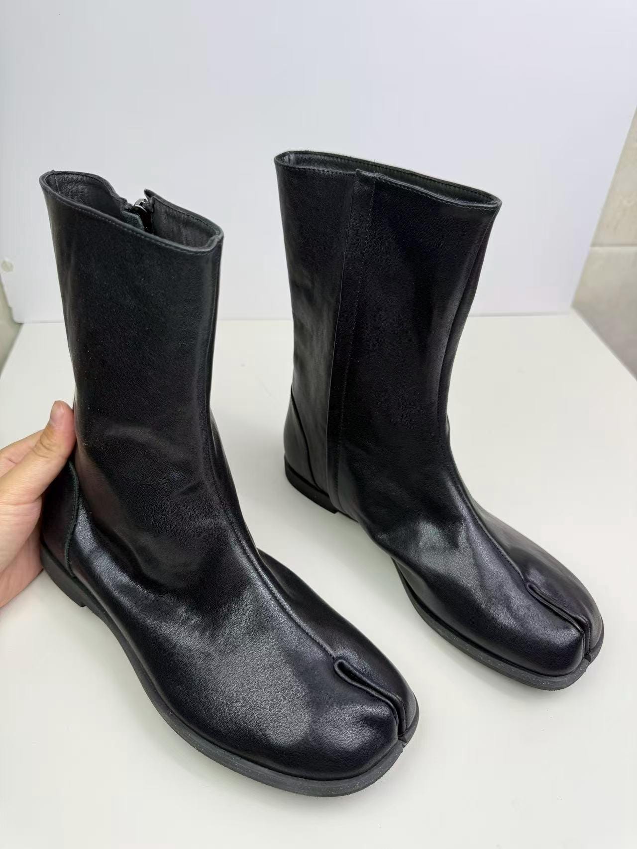 Cowhide Leather Tabi Ankle Boots｜unisex Splittoe Lowheel Black